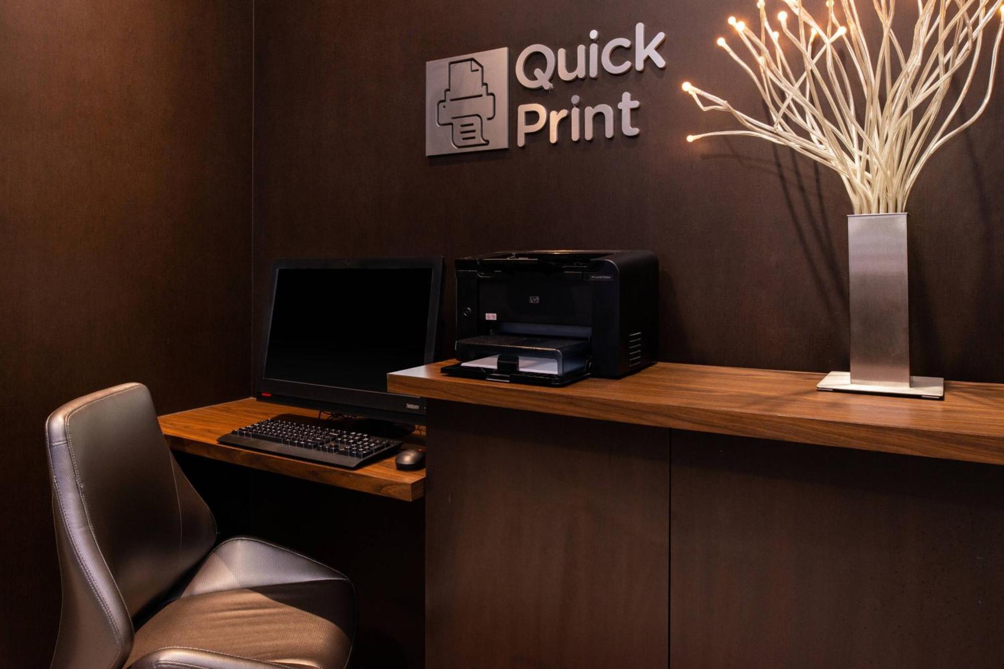 Courtyard High Point Hotel Luaran gambar